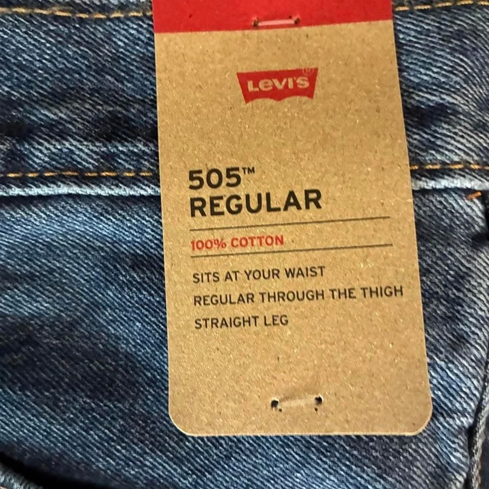 NWT Levi's 505 Regular Straight Leg Cotton Jeans. Brand new with tags 40 x 30.